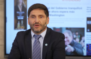 Pullaro criticou o Orçamento de 2026 aprovado pelo Congresso: “Há menos orçamento para construir estradas em todo o país do que em Santa Fé”.