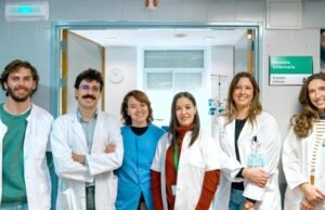 Dois pacientes do Hospital Virgen del Rocío, o primeiro no mundo a testar um medicamento para uma doença rara