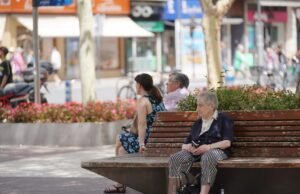 Mulher de 61 anos vai receber pensão permanente de 1.400 euros depois de se consagrar em casa e ficar 24 anos sem poder trabalhar