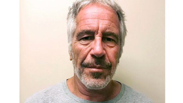 Accuser-of-Epstein-and-Maxwell-urges-judges-to-unseal-sex.com2F5b2Fae2F3b3d662b26b03bd14f01f9a5d7d72.jpeg