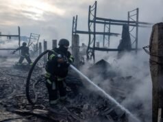 Após o ataque russo a Kiev com um míssil hipersônico, Zelensky irá aos Estados Unidos para negociar um plano de paz com Trump.