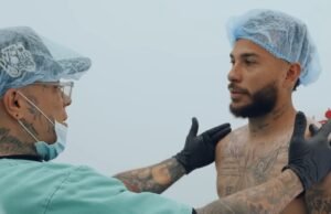 A incrível tatuagem de Duván Vergara: o atleta viajou da Argentina à Colômbia para passar 9 horas na sala de cirurgia.