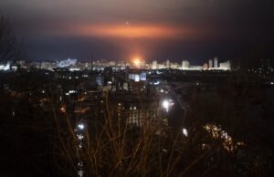 Ataque russo em Kiev deixa um morto, 32 feridos e um terço da capital sem aquecimento