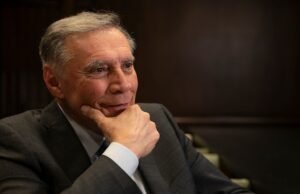 O Tribunal Constitucional do Equador abriu revisão da sentença que manteve o ex-presidente Jamil Mahuad foragido por mais de 20 anos