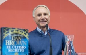 Dan Brown alerta sobre a tecnologia: “O homem nunca inventou uma ferramenta que não tenha acabado como arma”