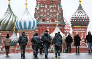 Jornalistas que criticam a guerra na Ucrânia perderam a cidadania russa