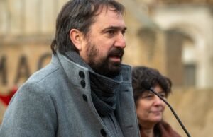 A CUP critica o Rei pela “violência Bourbon” contra a Catalunha, que considera histórica.