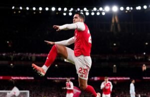 (Crônica) Mikel Merino retorna para liderar os líderes do Arsenal