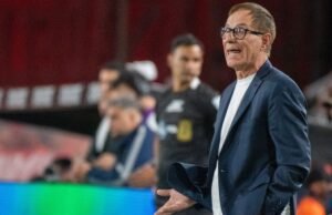 Declaração de Ariel Holan após deixar Rosario Central