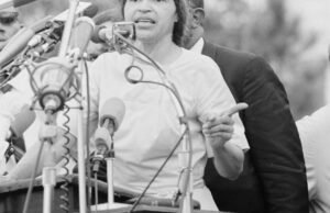 Novas fotos inéditas de Rosa Parks destacam o lado mais sombrio de seu legado