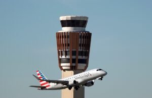 Peraton foi selecionada para controle de tráfego aéreo de US$ 31,5 bilhões, apesar da experiência limitada da FAA