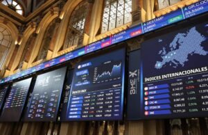 IBEX 35 evolui quase 1% e fecha 16,7 mil pontos, novo patamar