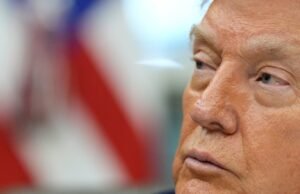 Os republicanos enfrentam desafios antes das eleições de meio de mandato à medida que a popularidade de Trump diminui