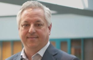Agências de espionagem têm como alvo universidades e empresas ocidentais, alerta ex-chefe da inteligência canadense
