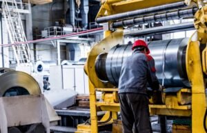 Atividade industrial caiu 6% em termos homólogos em novembro, segundo a UIA