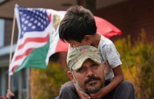 A administração Trump está implementando novas políticas de imigração após o tiroteio em DC