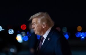 Departamento de Justiça dos EUA divulga novos documentos sobre Jeffrey Epstein, incluindo menções a Trump