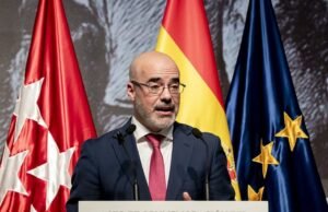 Representantes do governo em Madrid acusam Ayuso de “distinguir entre imigrantes de primeira e segunda classe”.