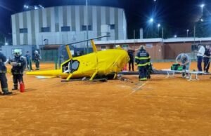Um helicóptero caiu na quadra de tênis do antigo Circuito KDT em Palermo: 4 pessoas ficaram feridas