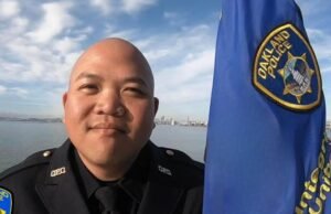 Nove apresentados em acusações de drogas e conspiração na morte a tiros de oficial de Oakland