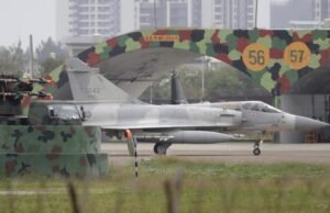 A China mudou suas capacidades de bloqueio perto de Taiwan no segundo dia de exercícios militares