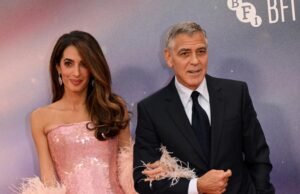 George Clooney, sua esposa Amal e os gêmeos receberam cidadania francesa