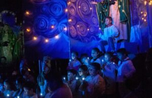 O teatro latino Coater Co retorna à catedral na página de férias