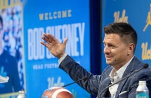 Por que o técnico de futebol da UCLA, Bob Chesney, acredita que os Bruins vencerão