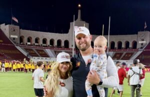 Conheça a família Hanson, o segredo do sucesso o-line da USC