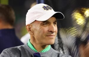 Arranhado pelo CFP, Notre Dame AD, mas conexão ACC quebrada