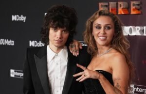 Miley Cyrus deu as boas-vindas ao namorado roqueiro Maxx Morando