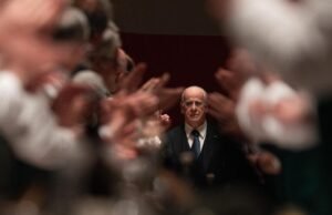 Crítica ‘La Grazia’: Sorrentino e Servillo assumem o último mês da presidência
