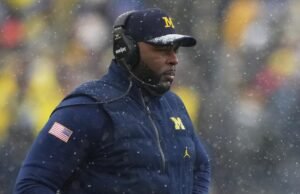 Michigan Fire Sherrone Moore por ‘relacionamento inapropriado’