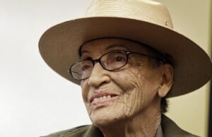 Betty Reid Soskin, a guarda florestal mais velha do parque, morreu aos 104 anos