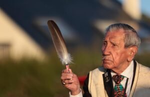 Dia dos Veteranos Charles Shay, que salvou vidas na praia de Omaha, morreu aos 101 anos na França