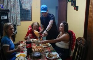 Natal para as famílias venezuelanas: do sonho americano à pobreza