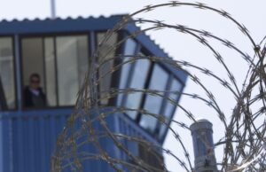 Alguns argumentam que as prisões da Califórnia deveriam ter unidades unicelulares