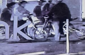 Dois adolescentes de bicicleta elétrica acusados de ataques violentos em Hermosa Beach