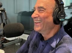 Como as estações de rádio da Califórnia lidaram com o aumento do escrutínio da mídia