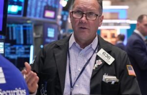 Wall Street está recuando de máximos recordes