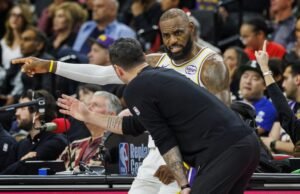 Lakers ‘recalibram’ após lesão de Austin Reaves, sequência de três derrotas consecutivas