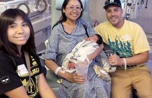 Uma mulher de Bakersfield com 22 cistos ovarianos descobre que está grávida. Bebês ‘desafiaram todas as falhas’