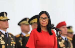 Delcy Rodríguez: “Estamos prontos para negociar com a oposição”