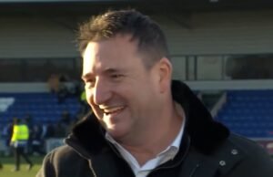 Ele comprou o clube “depois de quatro dias de bebedeira” e prometeu uma viagem festiva para seu time após a maior surpresa da história da Copa da Inglaterra.