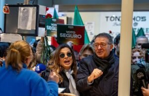 O Socialista Seguro lidera a primeira volta das eleições presidenciais de Portugal e enfrentará o candidato de extrema-direita Ventura na segunda.