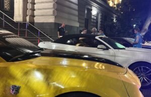 Uma gangue que contrabandeava carros de luxo e os alugava para filmar vídeos com artistas famosos foi presa