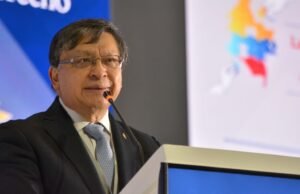 O Governo Petro insiste em desafiar o presidente do Tribunal Constitucional, Jorge Ibáñez, a ficar fora do debate sobre a reforma das pensões.