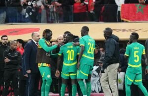 CAF mantém título do Senegal e multa treinador e jogadores Ndiaye, Sarr, Achraf e Saibari