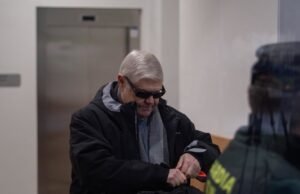 O ex-chefe dos bombeiros disse à juíza Dana que às 18h13. no dia 29 de outubro já submeteu um artigo do Es Alert