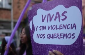 Homem é preso por enviar mensagens de WhatsApp para ex-mulher, apesar de ordem de restrição à violência de gênero